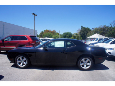 dodge challenger 2012 black coupe sxt flex fuel 6 cylinders rear wheel drive automatic 33157