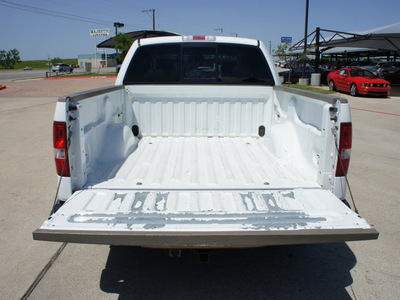 ford f 150 2005 white king ranch gasoline 8 cylinders rear wheel drive automatic with overdrive 76087