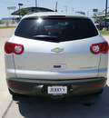 chevrolet traverse 2011 silver lt gasoline 6 cylinders all whee drive automatic 76087