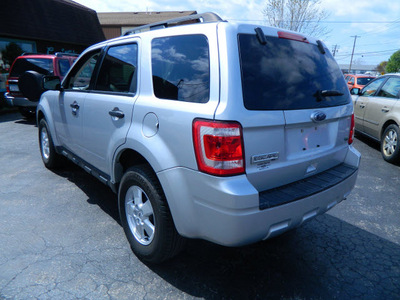 ford escape 2010 silver suv xlt flex fuel 6 cylinders front wheel drive automatic 14224