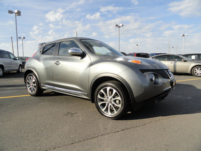 nissan juke 2011 gray sl gasoline 4 cylinders all whee drive automatic 60915