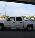 chevrolet silverado 1500 2005 white z71 gasoline 8 cylinders 4 wheel drive automatic 27215