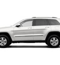 jeep grand cherokee 2012 white suv laredo 4x2 gasoline 6 cylinders 2 wheel drive automatic 33021