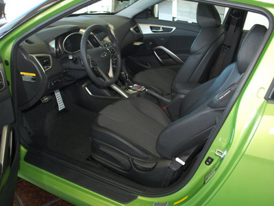 hyundai veloster 2012 electrolyte green coupe ecoshift dct gasoline 4 cylinders front wheel drive automatic 94010