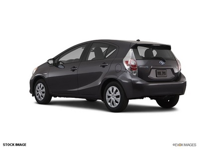 toyota prius c 2012 hatchback two hybrid 4 cylinders front wheel drive not specified 91731