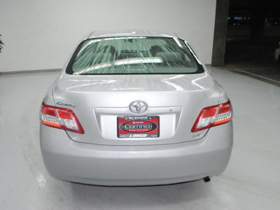 toyota camry 2011 silver sedan le gasoline 4 cylinders front wheel drive automatic 91731