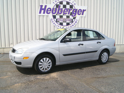 ford focus 2007 cd silver sedan zx4 s gasoline 4 cylinders front wheel drive automatic 80905