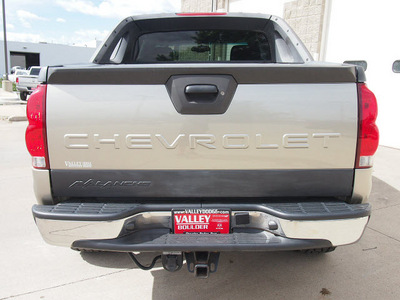 chevrolet avalanche 2003 lt  gray suv 1500 gasoline 8 cylinders 4 wheel drive automatic 80301