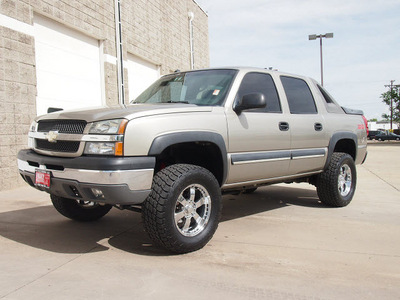 chevrolet avalanche 2003 lt  gray suv 1500 gasoline 8 cylinders 4 wheel drive automatic 80301