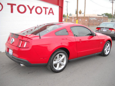 ford mustang 2010 red coupe gt gasoline 8 cylinders rear wheel drive standard 79925