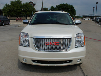 gmc yukon 2009 white suv slt flex fuel 8 cylinders 2 wheel drive automatic 76087