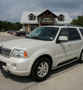 lincoln navigator 2004 white suv gasoline 8 cylinders rear wheel drive automatic 76087