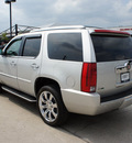 cadillac escalade 2010 silver suv flex fuel 8 cylinders all whee drive automatic 76087