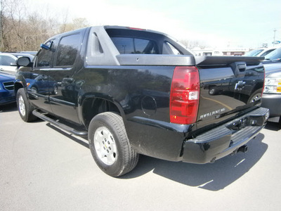 chevrolet avalanche 2008 black suv flex fuel 8 cylinders 4 wheel drive automatic 13502