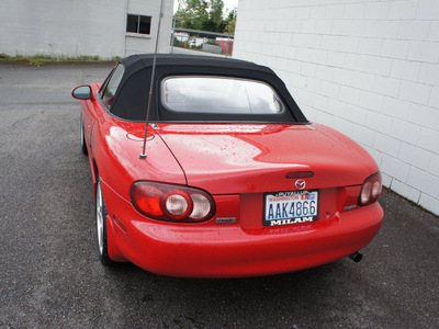 mazda mx 5 miata 2003 red gasoline 4 cylinders dohc rear wheel drive 6 speed manual 98371