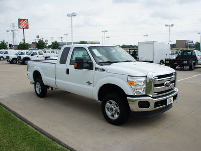 ford f 350 super duty 2011 white xlt biodiesel 8 cylinders 4 wheel drive automatic 76108