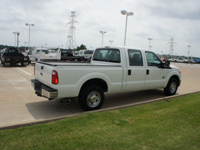 ford f 250 super duty 2011 white xl biodiesel 8 cylinders 2 wheel drive automatic 76108