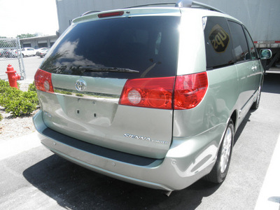 toyota sienna 2007 green van xle 7 passenger gasoline 6 cylinders front wheel drive automatic 34788