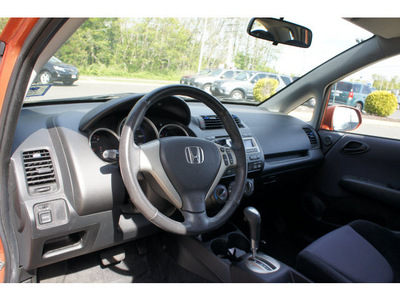 honda fit 2007 blaze orange hatchback sport gasoline 4 cylinders front wheel drive automatic 07724