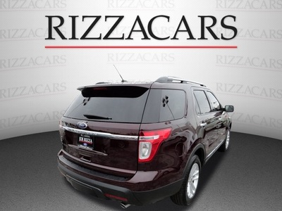 ford explorer 2011 maroon suv xlt gasoline 6 cylinders 2 wheel drive automatic with overdrive 60546