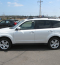 subaru forester 2009 white suv 2 5 x gasoline 4 cylinders all whee drive autostick 55811