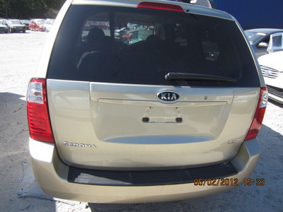 kia sedona