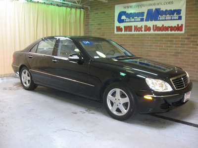 mercedes benz s class 2004 black sedan s430 gasoline 8 cylinders rear wheel drive automatic 44883