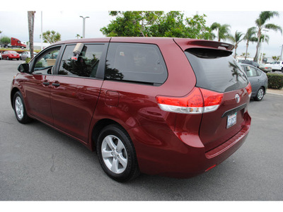 toyota sienna 2011 dk  red van 7 passenger gasoline 4 cylinders front wheel drive automatic 91761