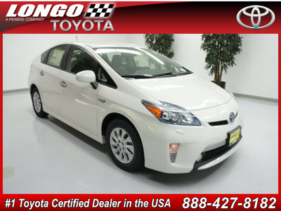 toyota prius 2012 white hatchback plug in hybrid i 4 cylinders front wheel drive automatic 91731