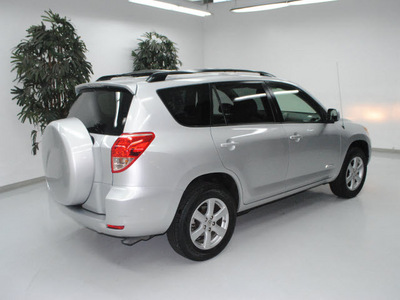toyota rav4 2007 silver suv limited gasoline 4 cylinders front wheel drive automatic 91731