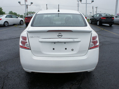 nissan sentra 2011 white sedan gasoline 4 cylinders front wheel drive automatic 19153