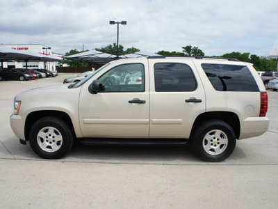 chevrolet tahoe 2007 gold suv gasoline 8 cylinders rear wheel drive automatic 76087