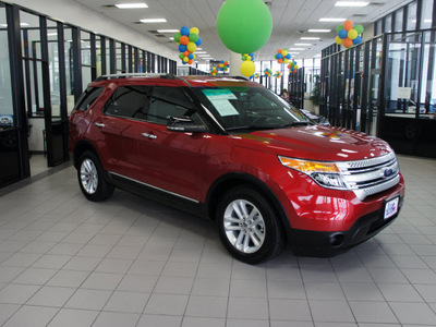 ford explorer 2011 red suv xlt gasoline 6 cylinders 2 wheel drive automatic 76108