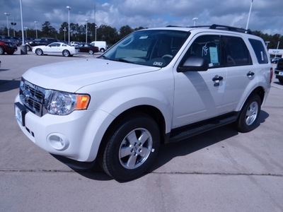 ford escape 2012 white suv xlt gasoline 4 cylinders front wheel drive 6 speed automatic 77388