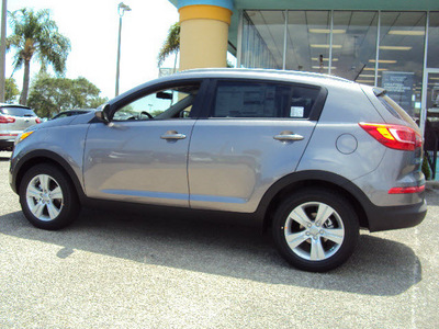 kia sportage 2012 silver suv lx fwd gasoline 4 cylinders front wheel drive automatic 32901