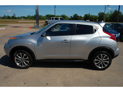 nissan juke 2011 silver sl gasoline 4 cylinders front wheel drive automatic with overdrive 77037