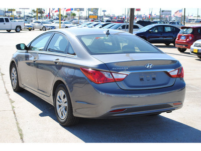 hyundai sonata 2011 gray sedan gls gasoline 4 cylinders front wheel drive automatic 77037