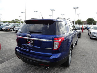 ford explorer 2013 blue suv xlt flex fuel 6 cylinders 2 wheel drive automatic with overdrive 60546