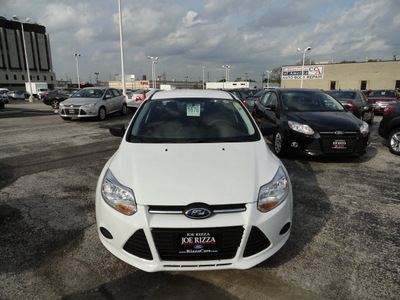 ford focus 2012 white sedan s flex fuel 4 cylinders front wheel drive automatic with overdrive 60546