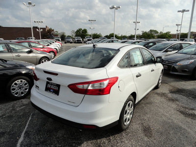 ford focus 2012 white sedan s flex fuel 4 cylinders front wheel drive automatic with overdrive 60546