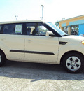 kia soul 2012 beige hatchback gasoline 4 cylinders front wheel drive 6 speed manual 32901