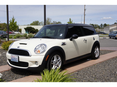 mini cooper clubman 2008 off white hatchback s gasoline 4 cylinders front wheel drive automatic 99352