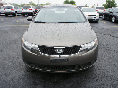 kia forte 2010 brown sedan ex gasoline 4 cylinders front wheel drive automatic 19153