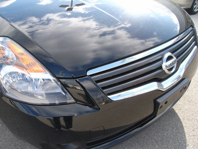 nissan altima 2009 black sedan 4dr sdn i4 2 5s cvt gasoline 4 cylinders front wheel drive automatic 46219