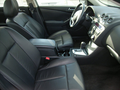 nissan altima 2009 black sedan 4dr sdn i4 2 5s cvt gasoline 4 cylinders front wheel drive automatic 46219