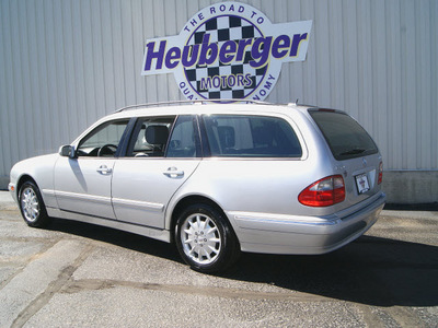 mercedes benz e class 2001 silver wagon e320 4matic gasoline 6 cylinders all whee drive automatic 80905