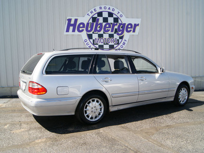 mercedes benz e class 2001 silver wagon e320 4matic gasoline 6 cylinders all whee drive automatic 80905
