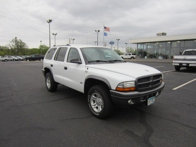 dodge durango 2002 white suv gasoline 8 cylinders 4 wheel drive 5 speed automatic 56301