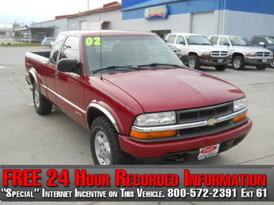 chevrolet s 10 2002 maroon ls gasoline 6 cylinders 4 wheel drive automatic 99212