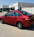 ford focus 2011 dk  red sedan se gasoline 4 cylinders front wheel drive automatic with overdrive 76108